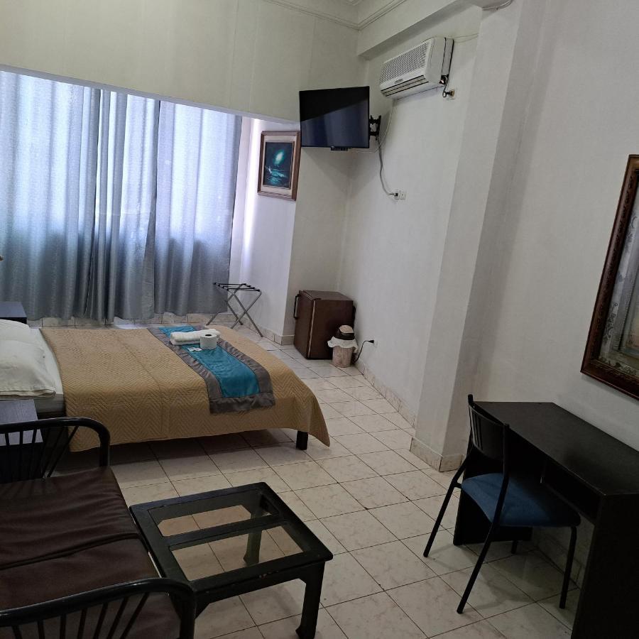 Atlantic Suites Hotel Γκουαγιακίλ Εξωτερικό φωτογραφία