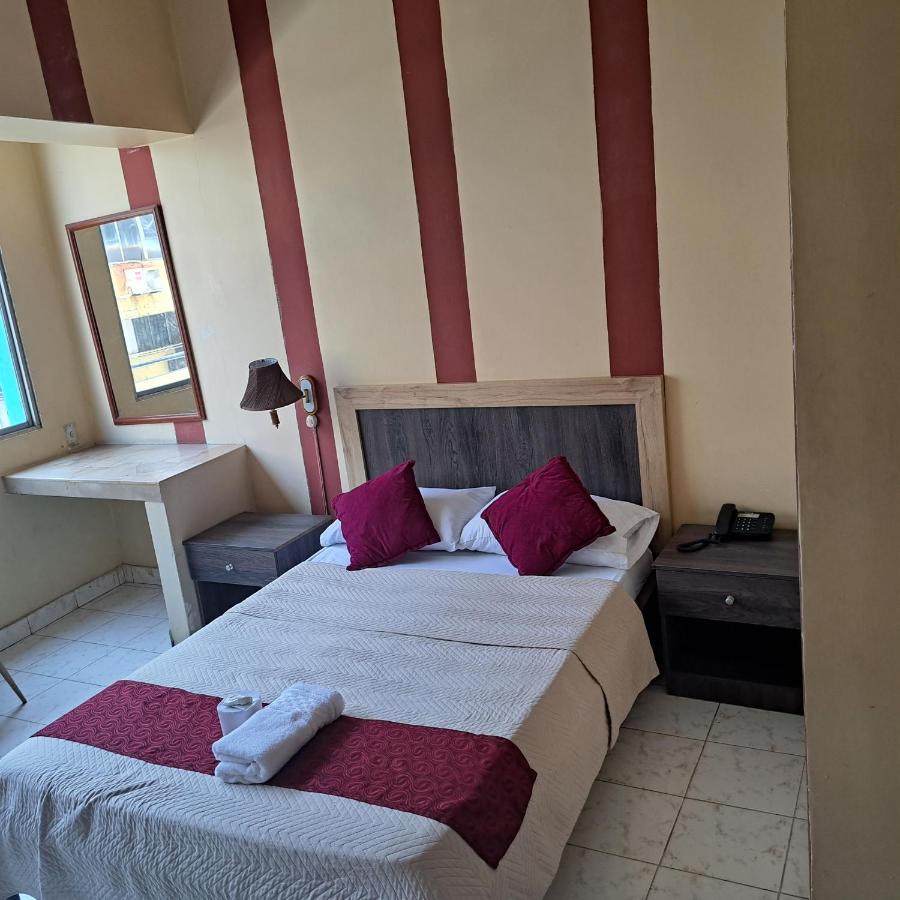 Atlantic Suites Hotel Γκουαγιακίλ Εξωτερικό φωτογραφία
