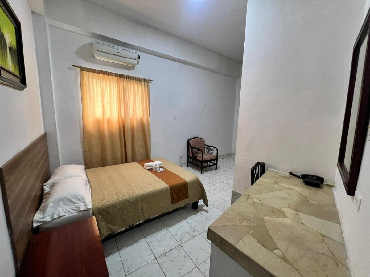 Atlantic Suites Hotel Γκουαγιακίλ Εξωτερικό φωτογραφία