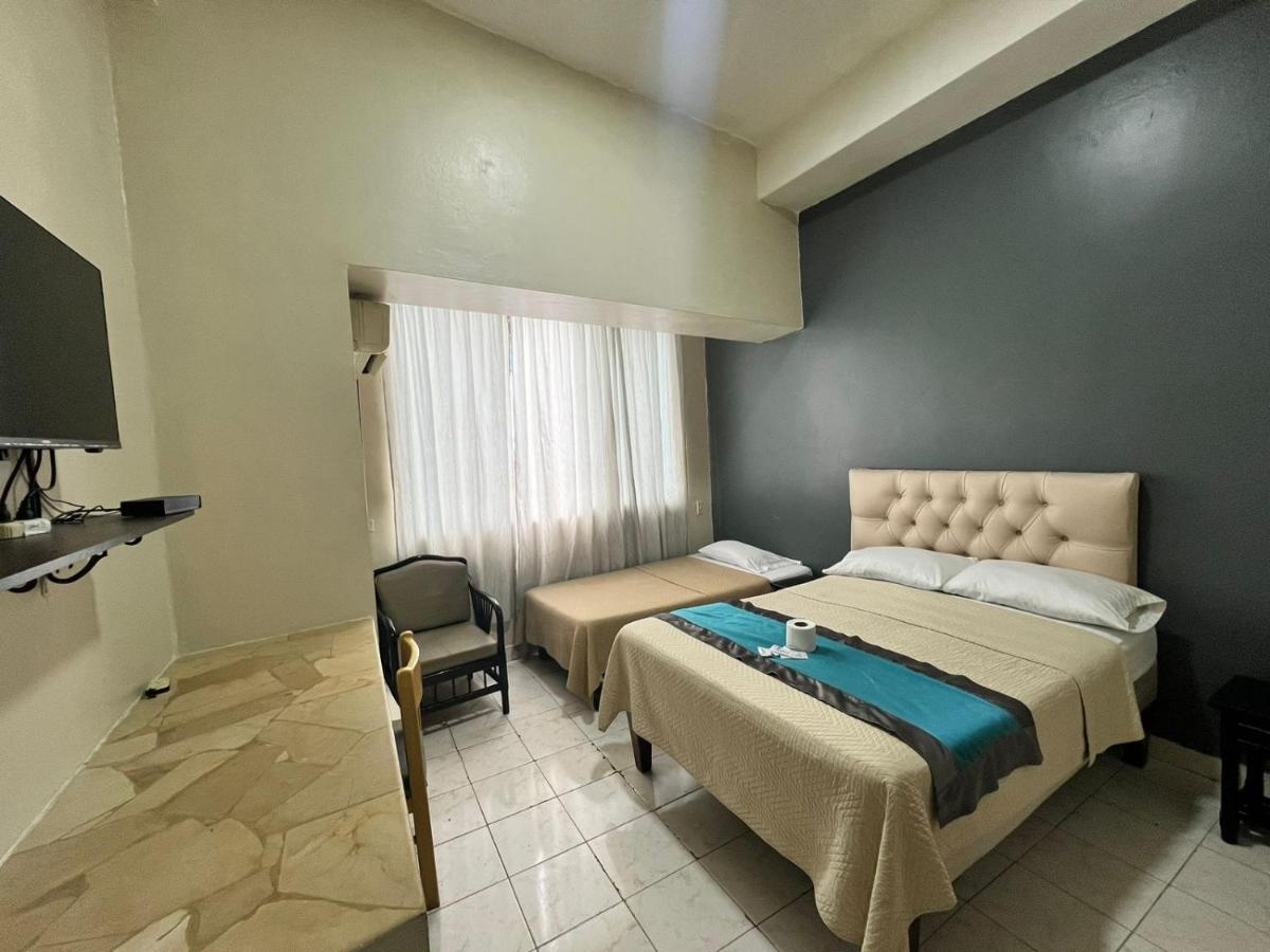 Atlantic Suites Hotel Γκουαγιακίλ Εξωτερικό φωτογραφία