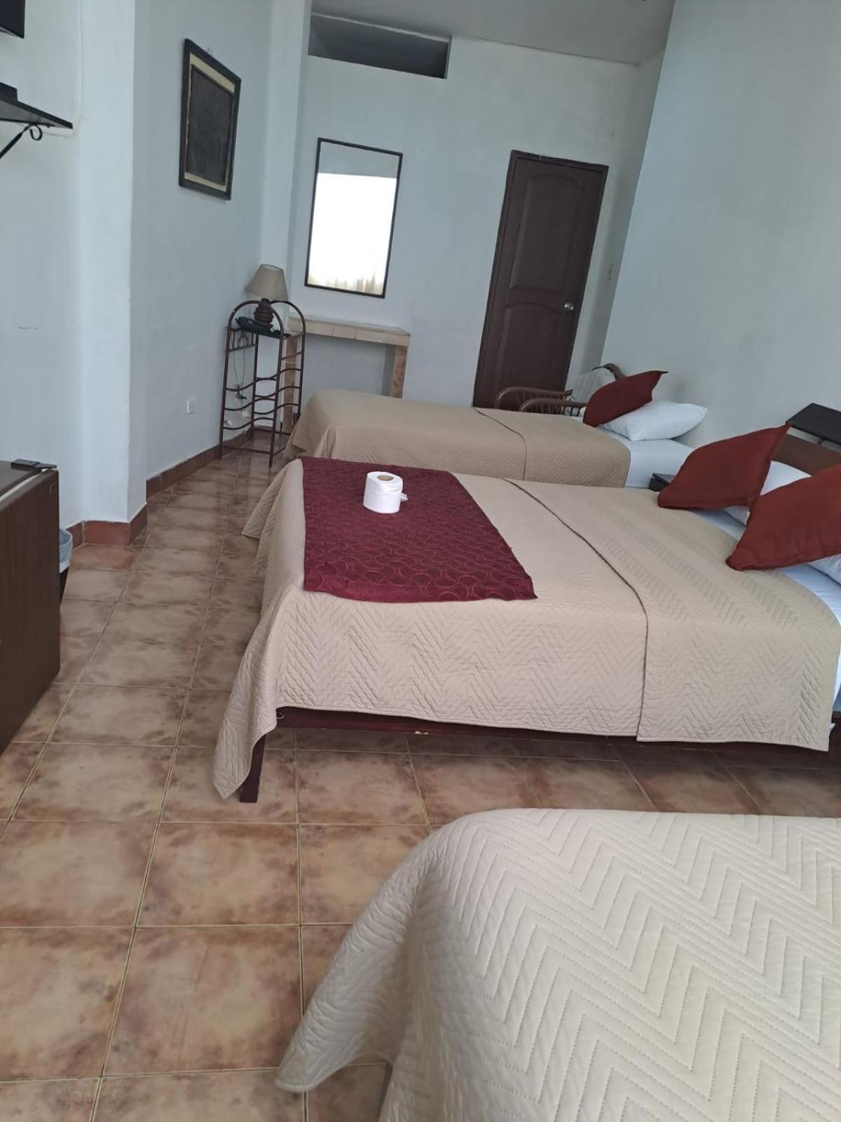 Atlantic Suites Hotel Γκουαγιακίλ Εξωτερικό φωτογραφία