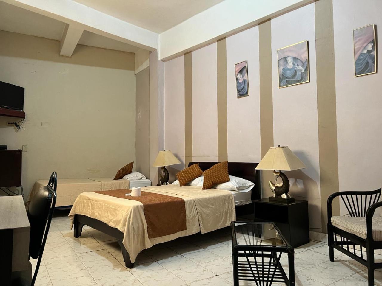 Atlantic Suites Hotel Γκουαγιακίλ Εξωτερικό φωτογραφία