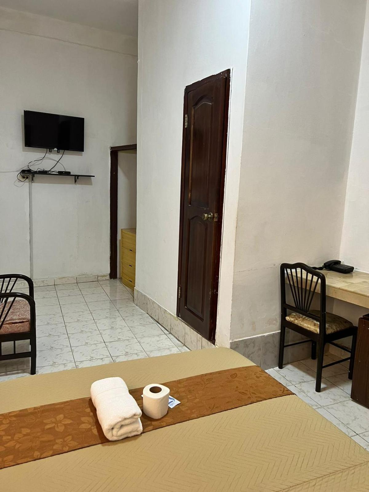 Atlantic Suites Hotel Γκουαγιακίλ Εξωτερικό φωτογραφία
