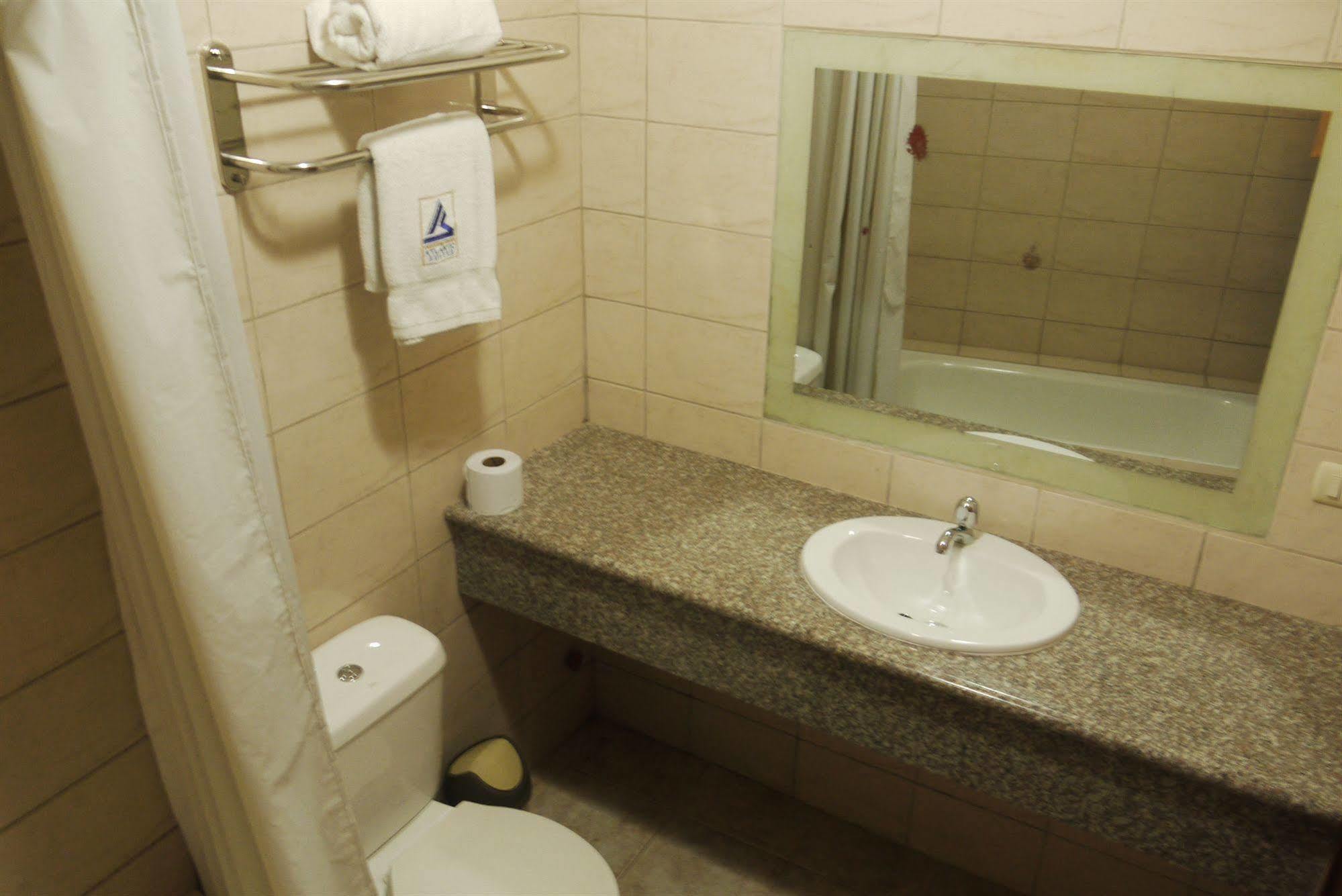 Atlantic Suites Hotel Γκουαγιακίλ Εξωτερικό φωτογραφία